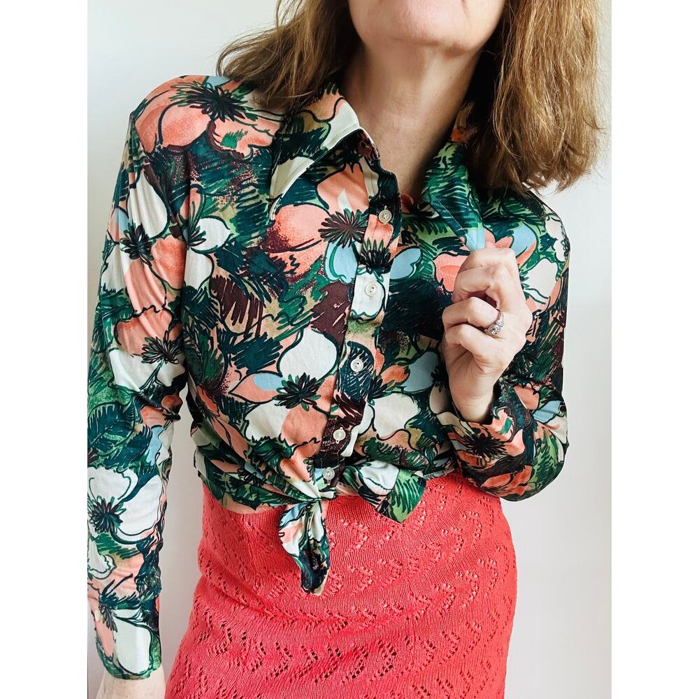 Vintage 70s Floral Print Button Up Blouse size S/M Fit Dagger Collar Statement - Picture 10 of 10